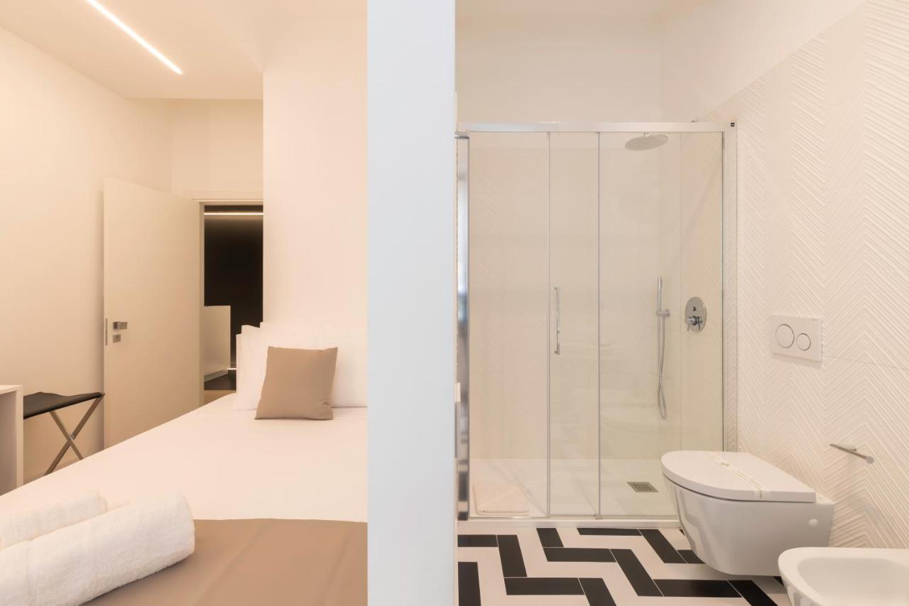 Metropolitan Rooms กาญารี ภายนอก รูปภาพ