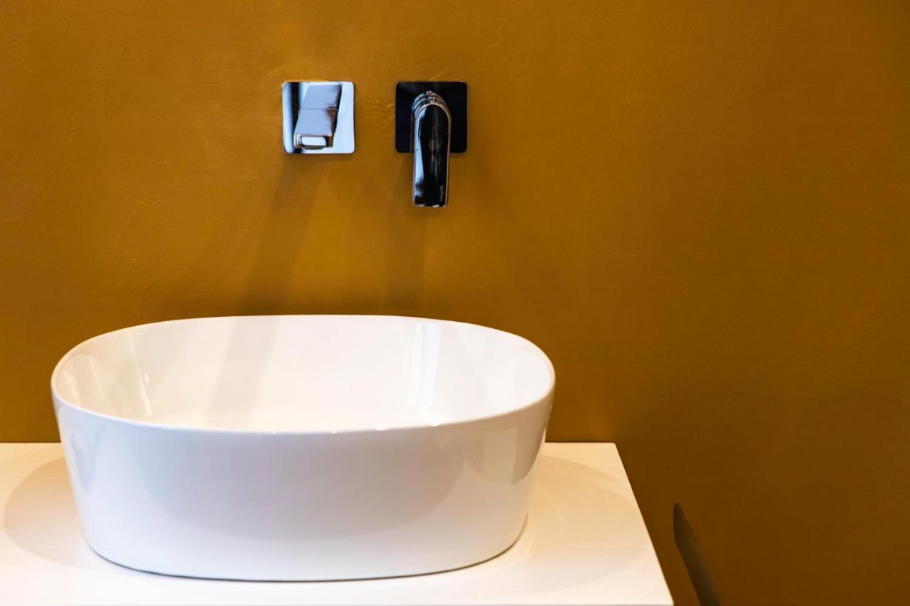 Metropolitan Rooms กาญารี ภายนอก รูปภาพ