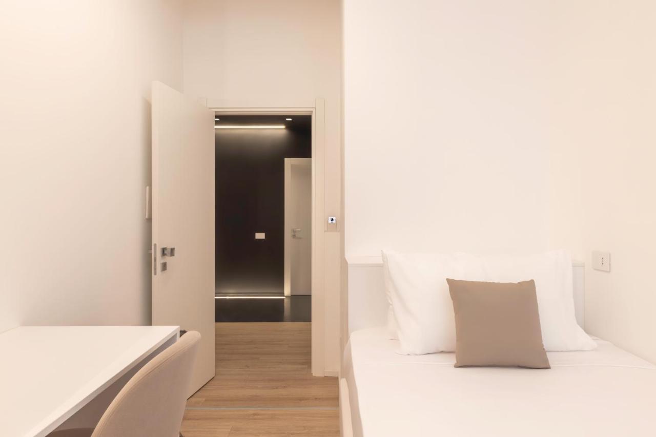 Metropolitan Rooms กาญารี ภายนอก รูปภาพ
